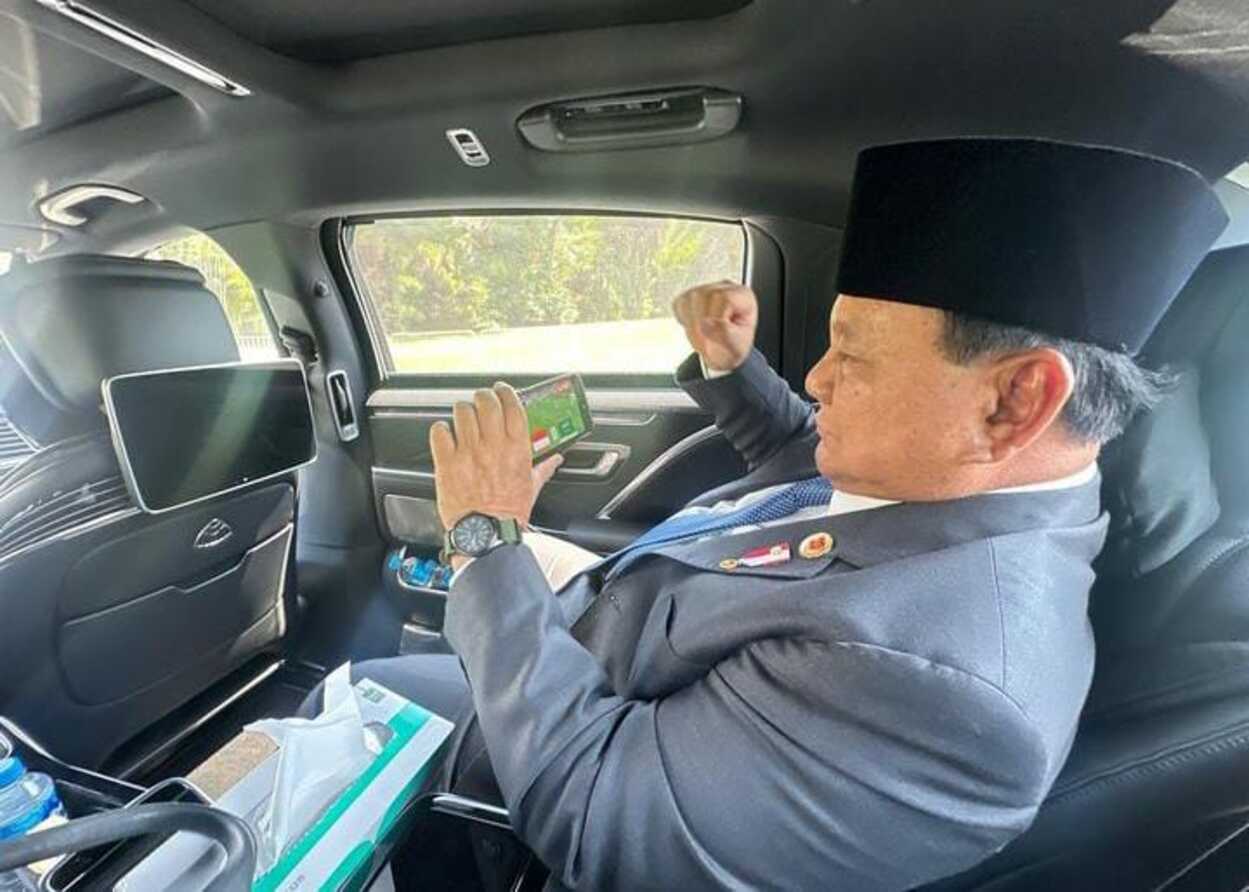 Momen Prabowo Subianto Dukung Timnas Lewat HP