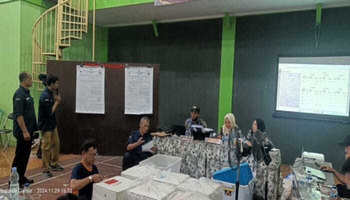 PPK Ciranjang Cianjur Diduga Kurang Profesional Saat Pleno Rekapitulasi Suara Pilkada 2024
