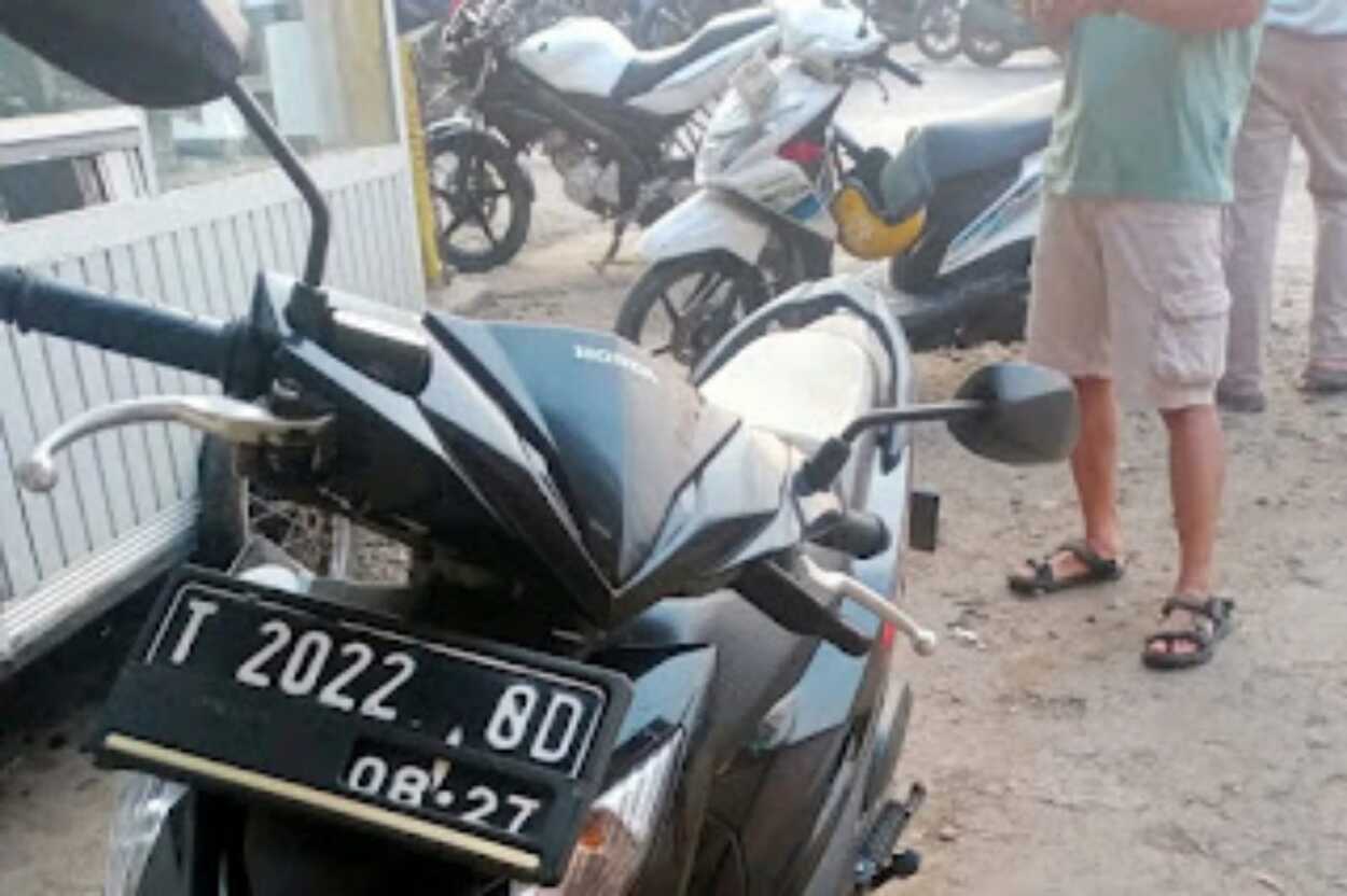 Pencuri Motor Terlindas Mobil di Tunggakjati Karawang