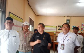 Penjabat Bupati Purwakarta Pantau Sejumlah TPS