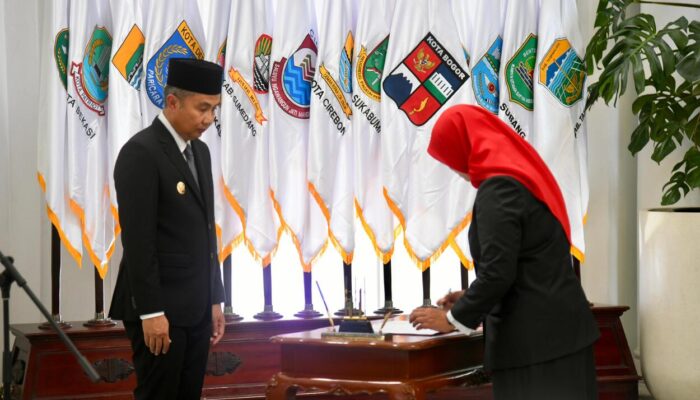 Ini 7 Anggota KIPD Jabar 2024-2027 yang Dilantik