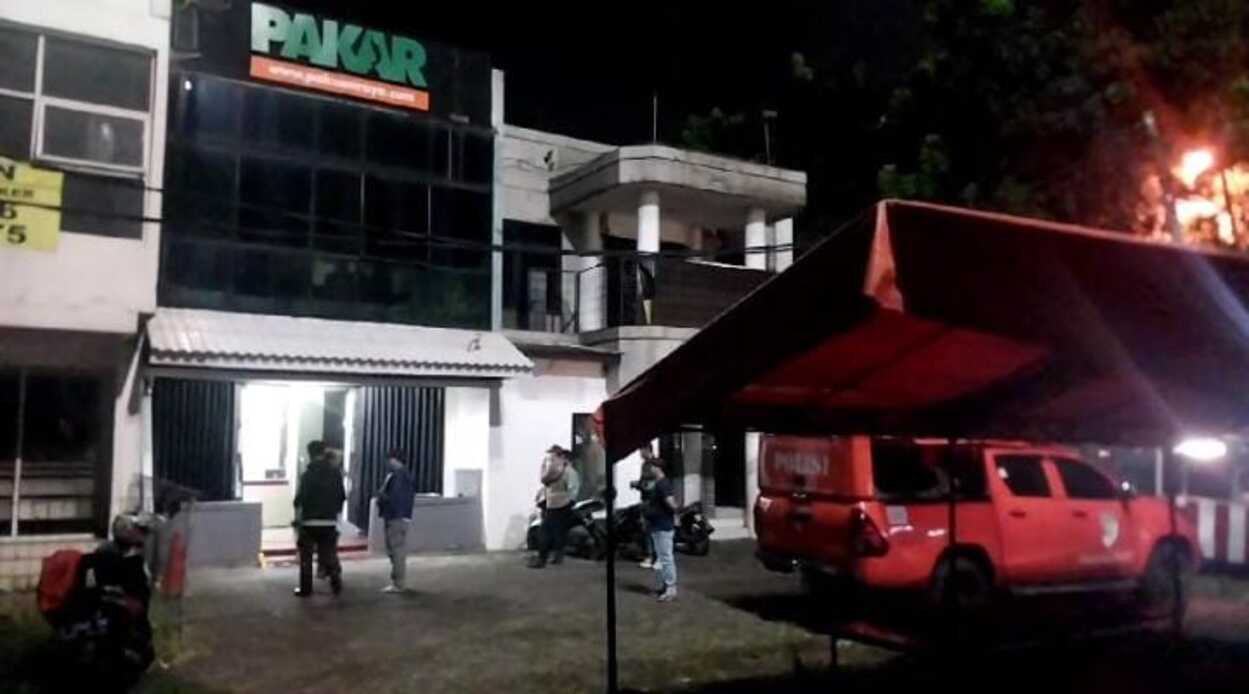 Kantor Redaksi Pakuan Raya di Bogor Dibakar OTK