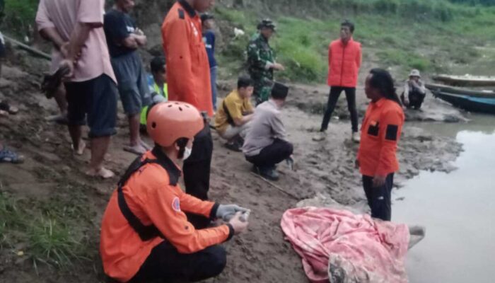 Mayat di Muara Sungai Cisokan Gegerkan Warga Cianjur