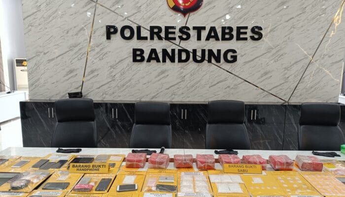 Polrestabes Bandung Mengamankan 9 Kg Sabu