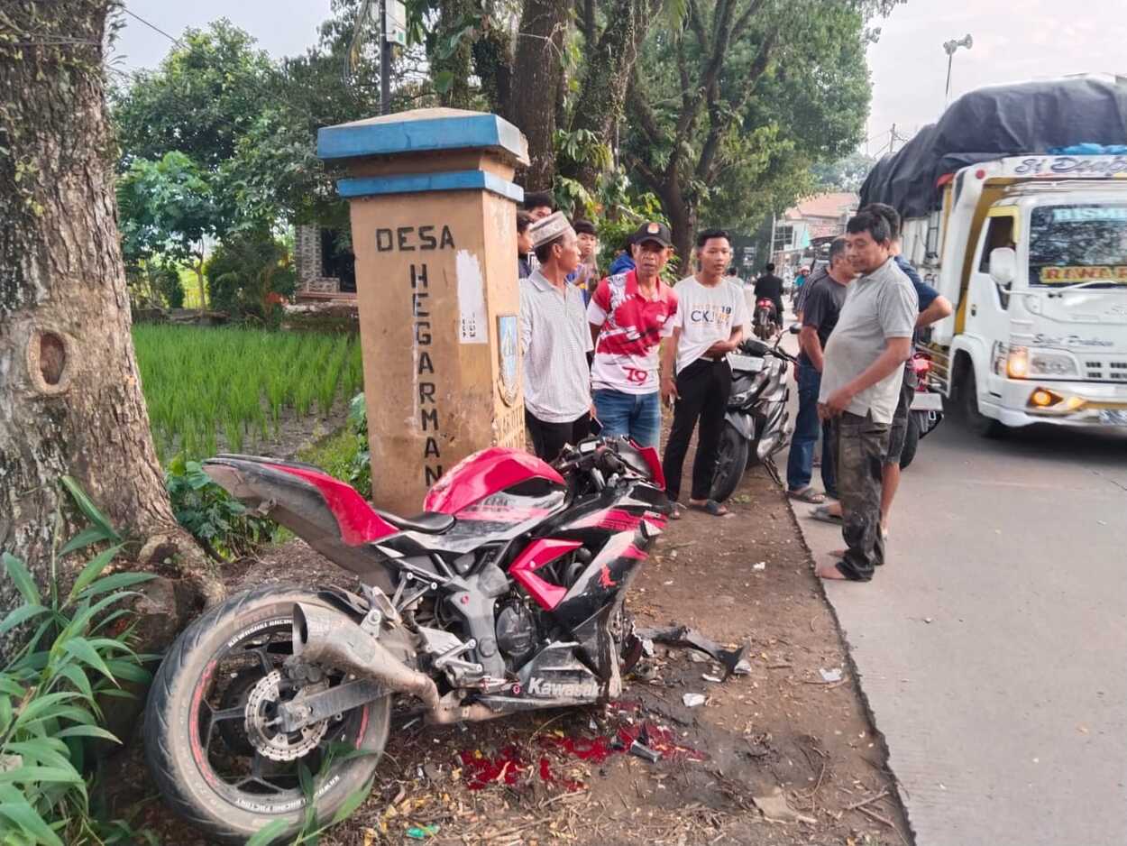 Seorang Pemotor di Cianjur Tewas Menabrak Pilar