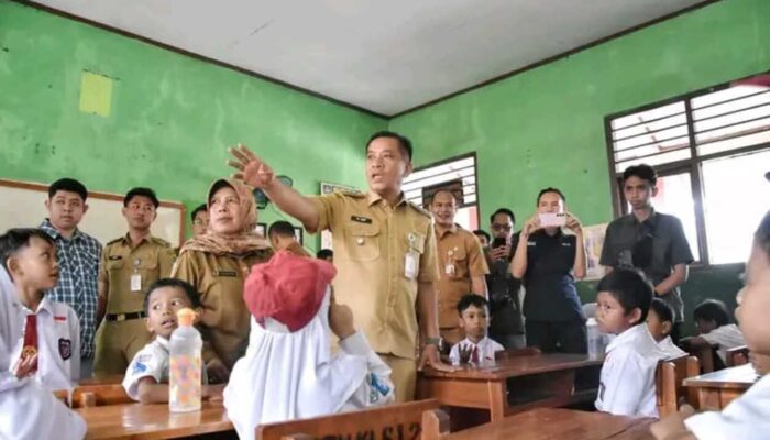 Simulasi Makan Siang Bergizi Gratis di SDN Gintungkerta 1 Karawang