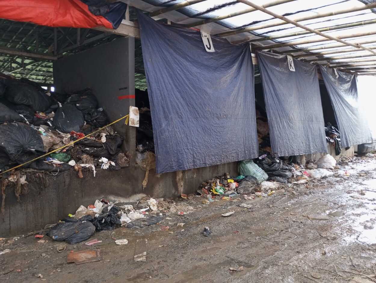 TPS Ilegal di Lembang Bandung Barat Ditutup Satpol PP