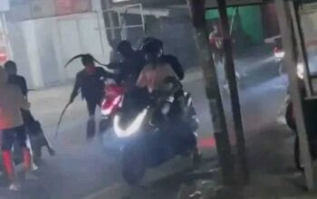 Aksi Tawuran Para Remaja di Karawang Marak