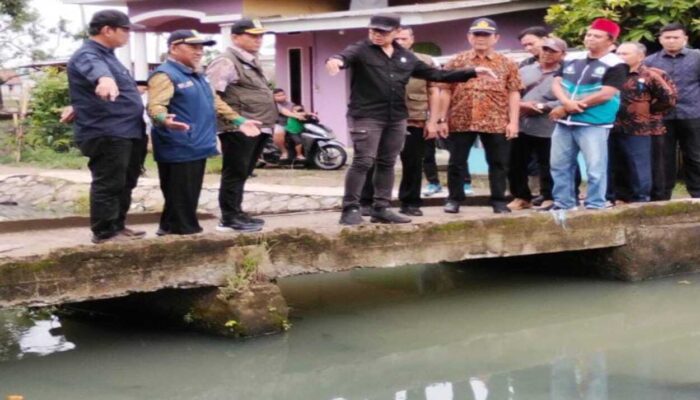 Bima Arya Berkunjung ke Desa Bolang Karawang