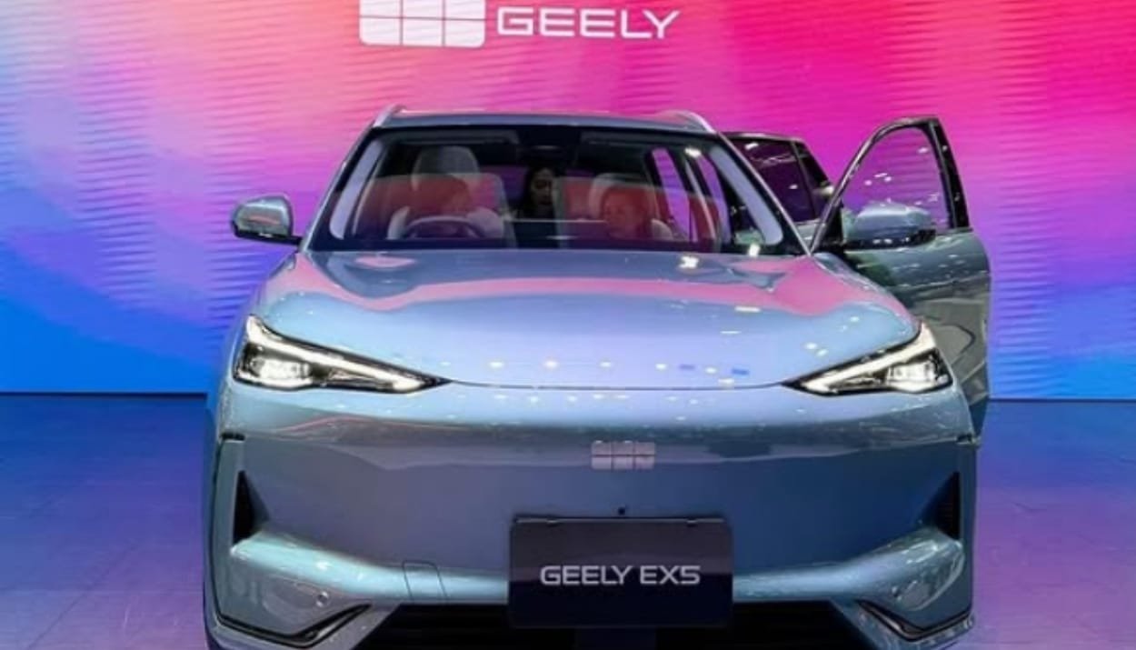 Geely EX5: Mobil Listrik yang Siap Merevolusi Pasar Otomotif Indonesia/(instagram/@evcars.thailand)