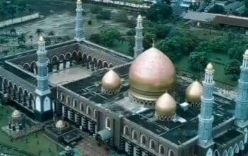 Masjid Kubah Emas Depok: Wisata Religi Ikonik dengan Keindahan yang Memukau/(instagram/@hawari.travel)