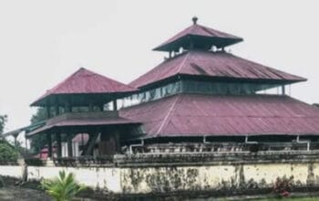 Masjid Tuha Indrapuri: Keindahan Arsitektur Tradisional Aceh yang Sarat Sejarah