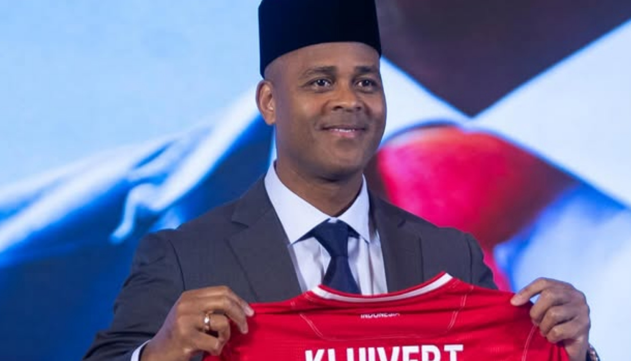 Media Inggris Usulkan Timnas Indonesia Kembali Pakai Nama “Hindia Belanda”/(instagram/@patrickkluivert9)