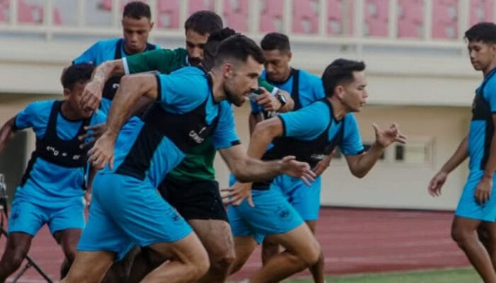 Prediksi Pertandingan PSBS Biak vs PSIS Semarang: Duel Sengit di Stadion Mandala