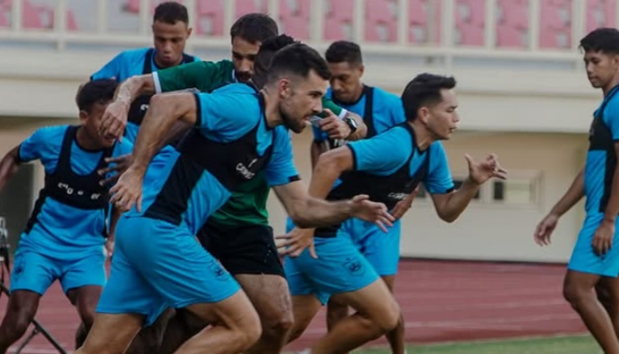 Prediksi Pertandingan PSBS Biak vs PSIS Semarang: Duel Sengit di Stadion Mandala/(Instagram/@psisfcofficial)