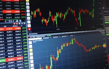 Strategi Buy-and-Hold dalam Forex: Solusi Jangka Panjang untuk Investasi