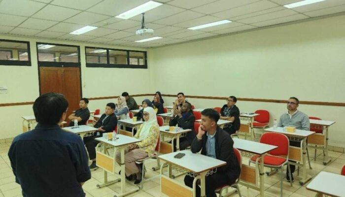 Tel-U-UIII Dorong Mahasiswa Mandiri Secara Digital