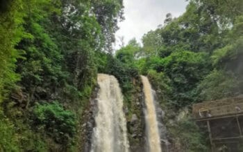 Curug Cinulang, Keindahan Air Terjun Kembar yang Instagramable di Sumedang