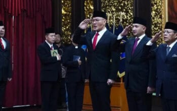 Deddy Corbuzier Dilantik Sebagai Pionir Komunikasi Sosial dan Publik