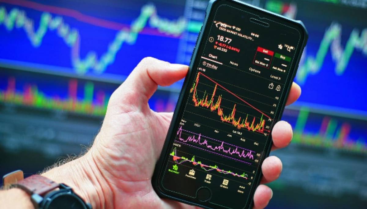 IHSG Melemah di Pembukaan: Analisis Pergerakan Saham Hari Ini