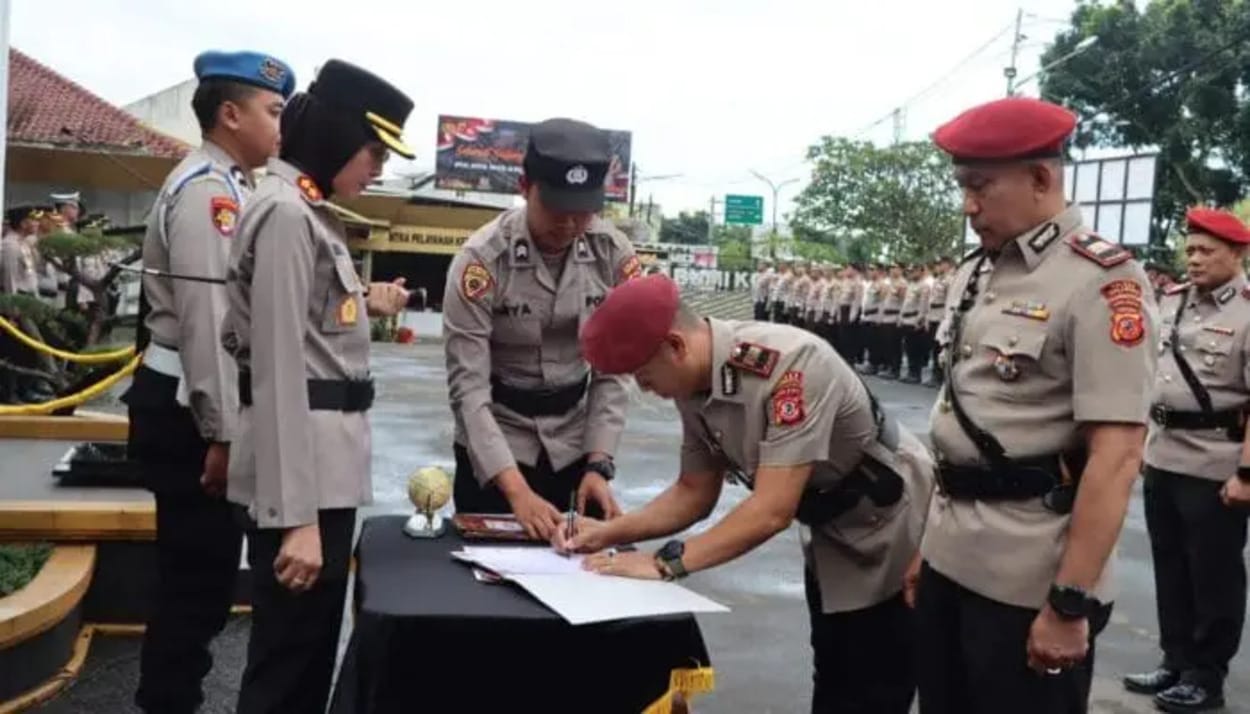 Jabatan Kasat Narkoba & Kasat Reskrim Polres Sukabumi Kota Resmi Berganti