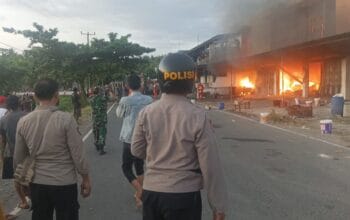 Kebakaran Melanda Sebuah Ruko di Cianjur