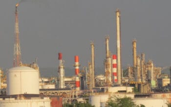 Kejaksaan Agung Geledah Rumah Saudagar Minyak Riza Chalid