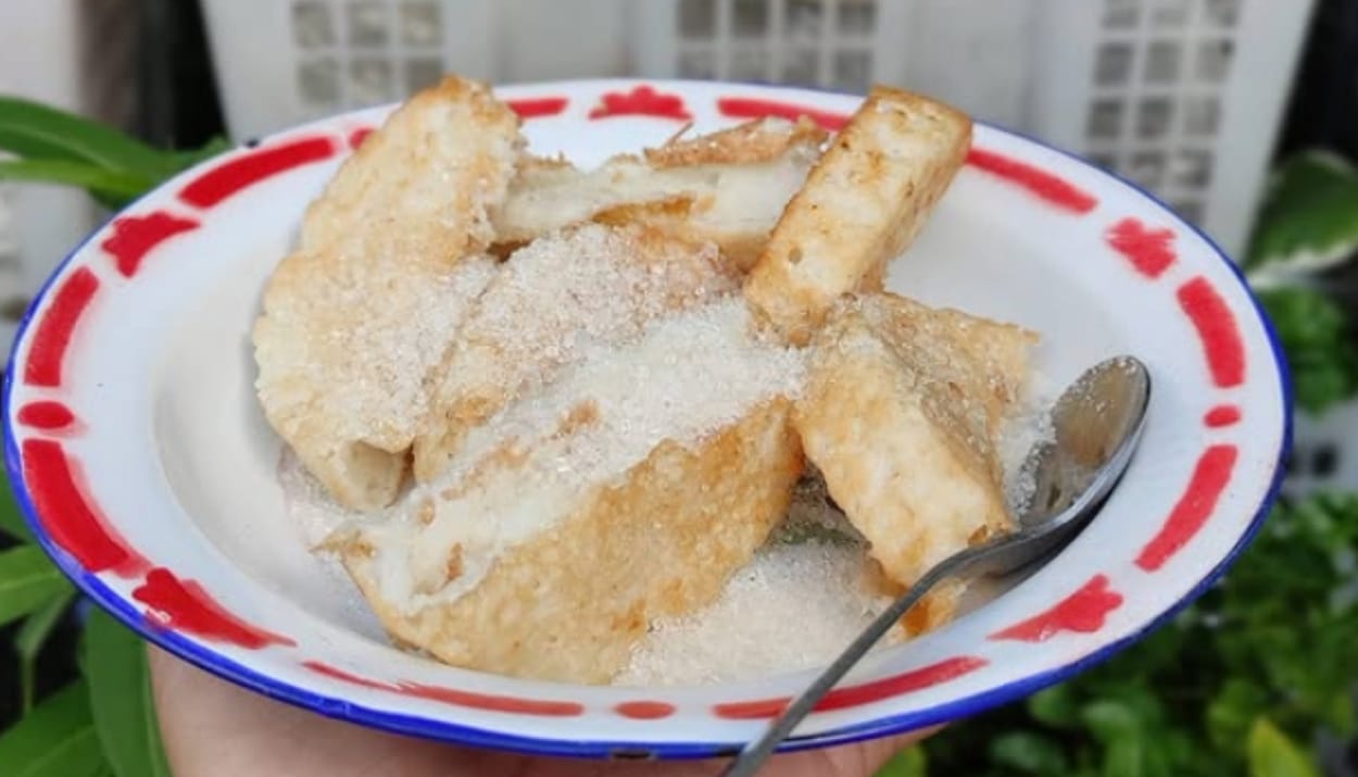 Kue Gonjing Karawang_ Camilan Gurih Legiit yang Bisa Dinikmati dengan Sambal