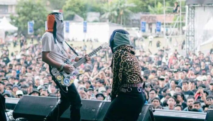 Mabes Polri Periksa Anggota Polisi Terkait Polemik Lagu “Bayar Bayar Bayar” Band Sukatani