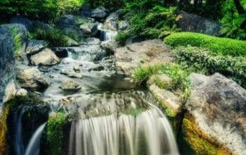 Merasakan Sensasi Petualangan di Curug Ciparay, Bogor