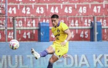 Ramiro Fergonzi Kartu Merah pada Awal Pertandingan Persik vs Persis Solo