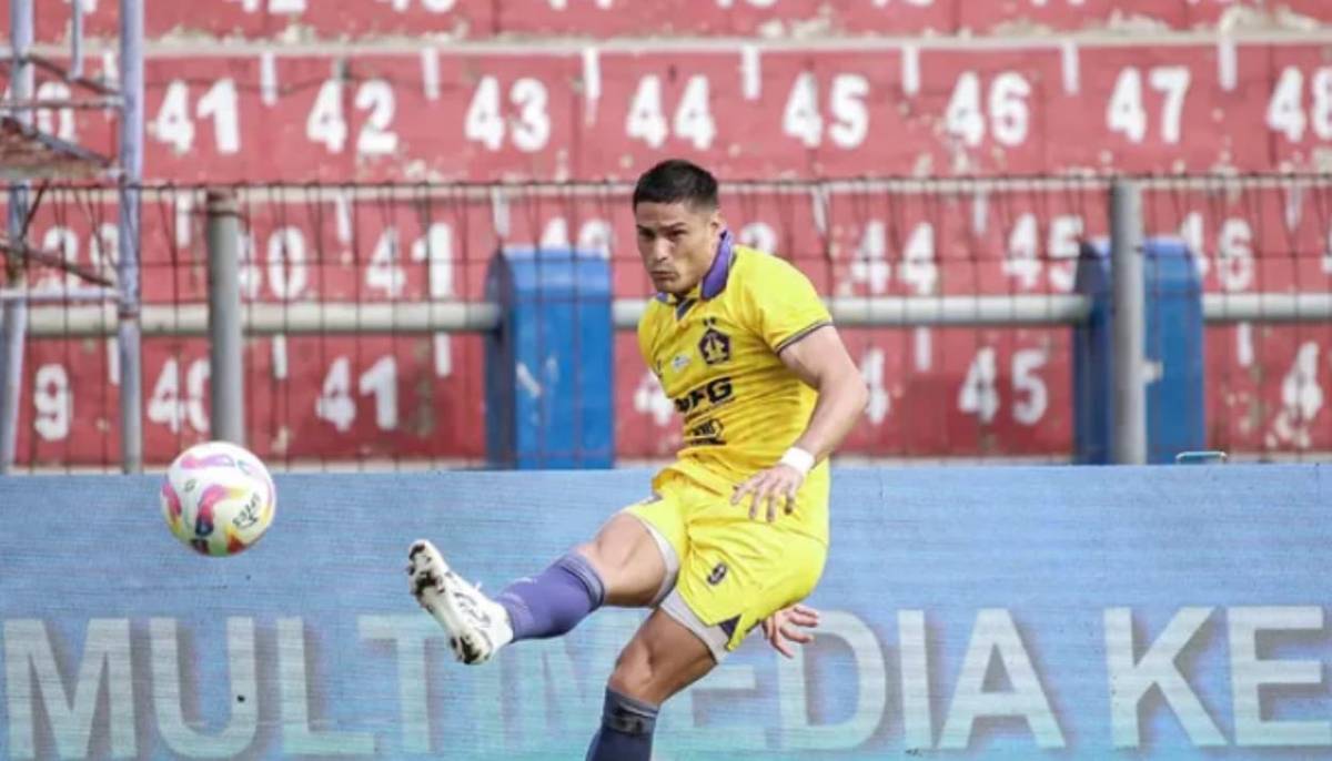 Ramiro Fergonzi Kartu Merah pada Awal Pertandingan Persik vs Persis Solo