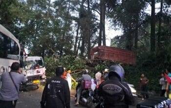 2 Kecelakaan Beriringan di Cianjur Menewaskan 1 Orang