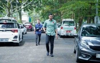 Ali Syakieb Giat Bersih-bersih Sampah