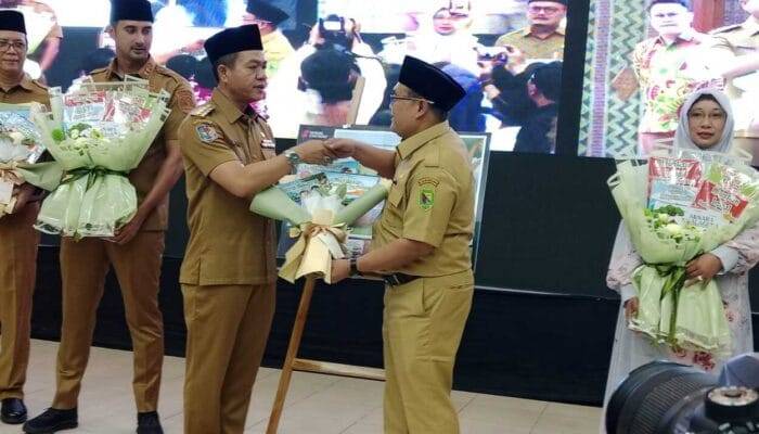 Buku Aksara Swara Karya Bupati Bandung Meluncur