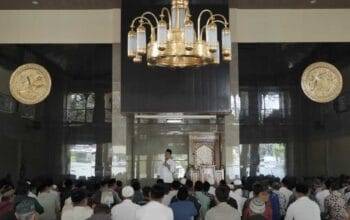 Bupati Bandung Jumat Keliling di Masjid Al Ihsan