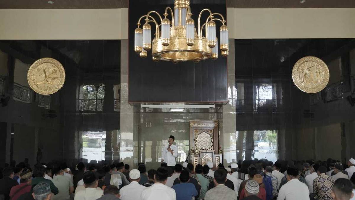 Bupati Bandung Jumat Keliling di Masjid Al Ihsan