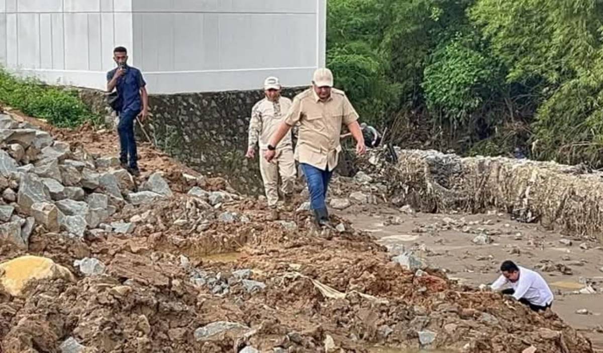 Bupati Bogor Tinjau Langsung dan Telusuri Penyebab Banjir di Cijayanti Babakan Madang