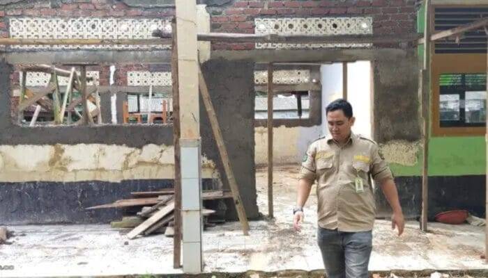 Cuaca Ekstrem Kasi Sapras Disdik Kab. Sukabumi, Instruksikan Kepsek SMP Agar Inventarisasi Aset di Sekolah