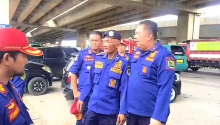 Damkar Kab Bandung Bantu Pospam Lebaran 2025