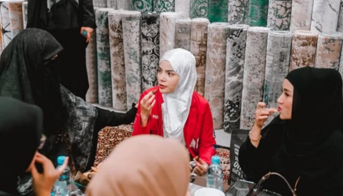 Dinar Candy Pimpin Pengajian Umi Pipik