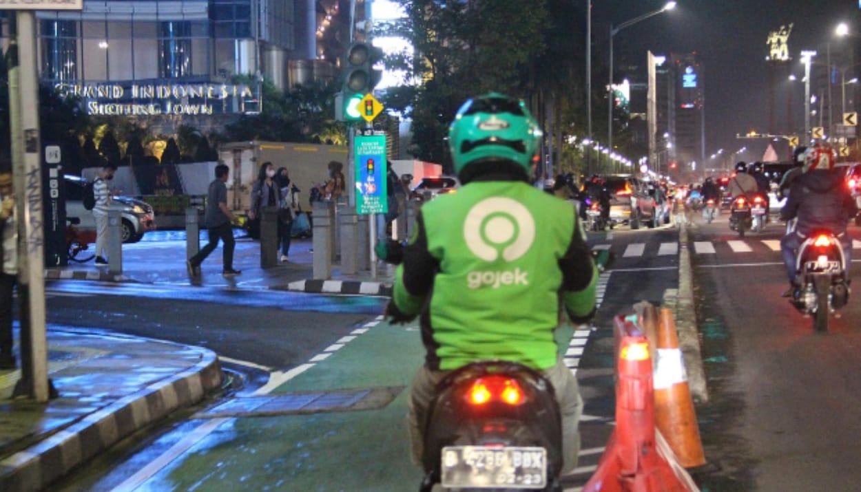 Gojek Bagikan Bonus Hari Raya
