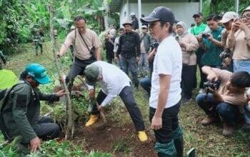 Kabupaten Purwakarta  Menjaga Ketersediaan Air Bersih