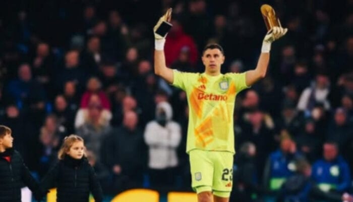 Janji Pensiun Emiliano Martinez