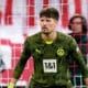 Chelsea Kejar Gregor Kobel dari Dortmund
