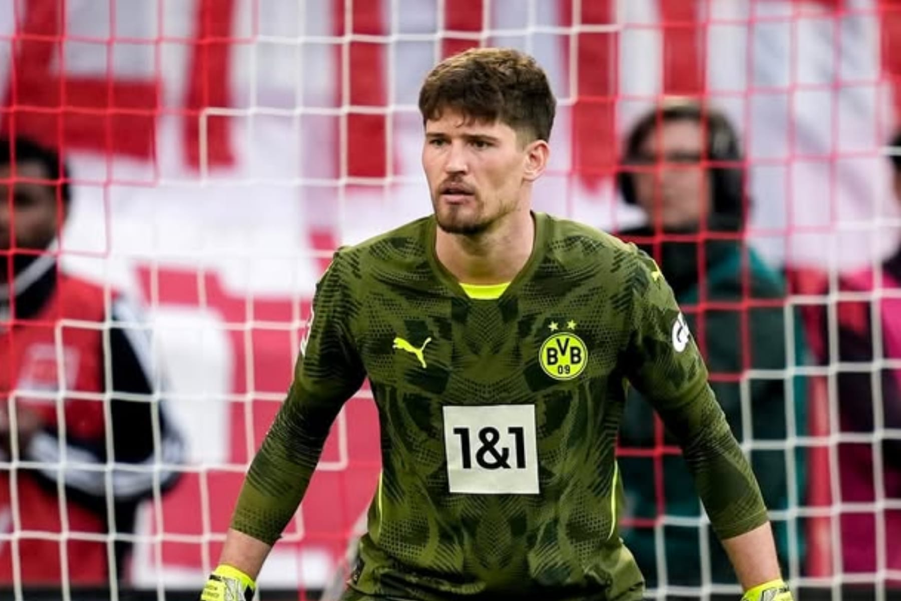 Chelsea Kejar Gregor Kobel dari Dortmund