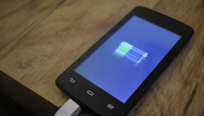 Label Energi Baterai Baru Smartphone & Tablet di EU Mulai 20 Juni 2025