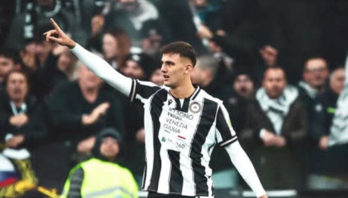 Manchester United Incar Lorenzo Lucca dari Udinese