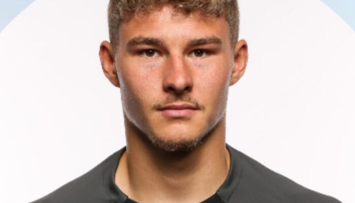 Manchester United Lirik Karl Rushworth