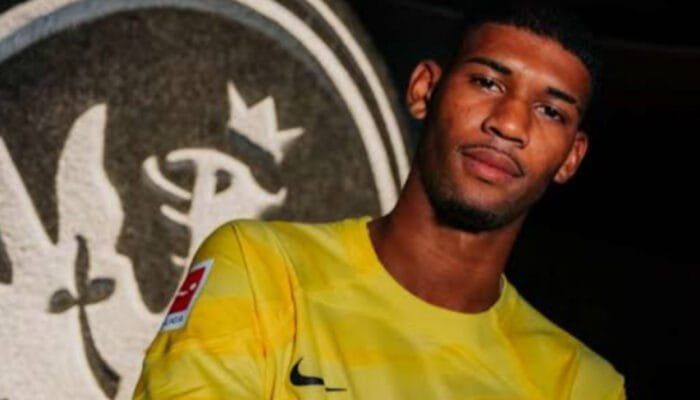 Manchester United dan Tottenham Hotspur Incar Kaua Santos